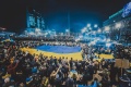 Але тут теж повно українців...було