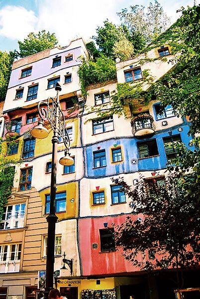 Файл:Hundertwasser 04.jpg