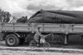 Десь в Україні. Ленін та баба з косою.