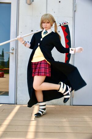 Girlcosplay.jpg