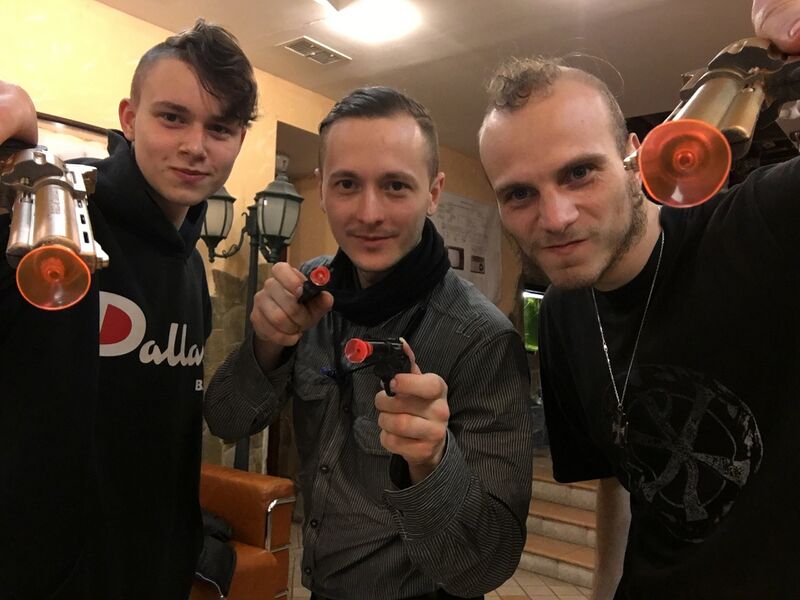 Файл:Непипиво та святоша.jpg